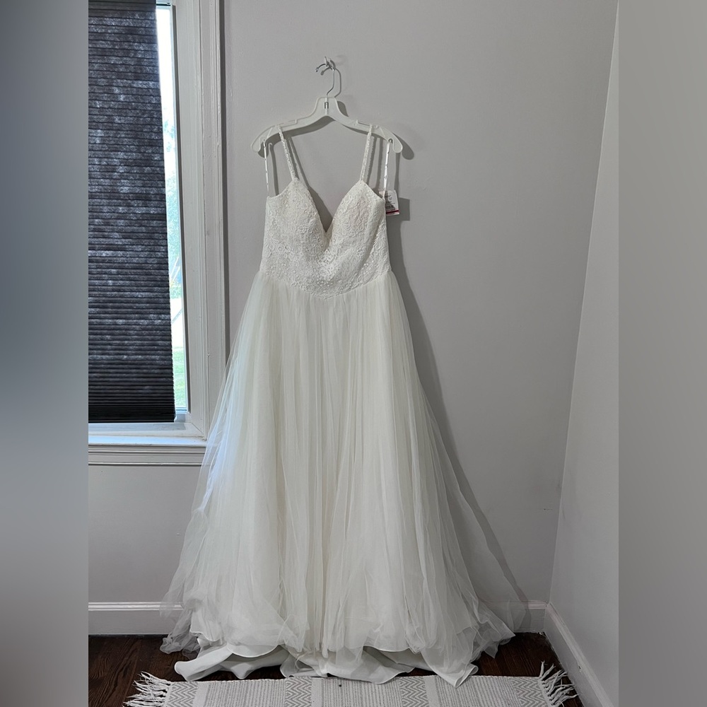 New ivory wedding dress from David’s bridal